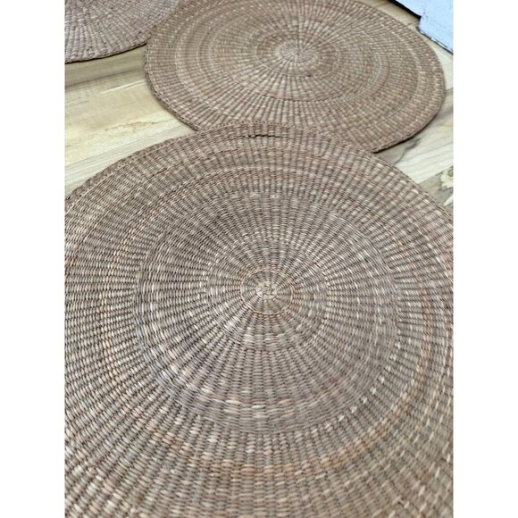 Set of 5 16” inch rattan place mats - Picture 8 of 8